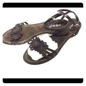 Vero Cuoio NWOT Brown Croc/Macrame Suede Size 10M